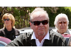 思い出の地で執り行われたデニス・ホッパーの葬儀にジャック・ニコルソンら参列 画像