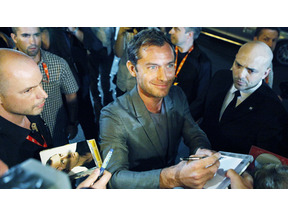 ジュード・ロウ、元妻の自伝出版を止めようと画策中 画像