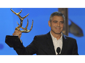 ジョージ・クルーニーが証人として出廷、ミラノの裁判所はファンで大混乱状態に 画像