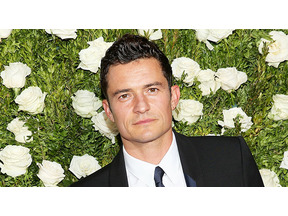 オーランド・ブルーム、親子3世代セルフィーを公開！ 画像