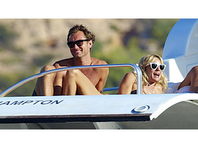 今夏挙式予定と言われるジュード・ロウとシエナ・ミラーが新居購入 画像