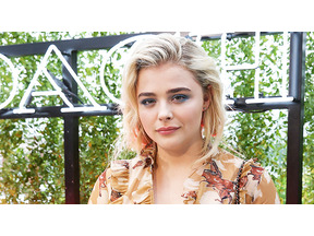 クロエ・グレース・モレッツ、愛犬の死をファンに報告 画像