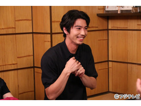 賀来賢人、妻・榮倉奈々に生電話！松本人志が割り込んで…「ダウンタウンなう」 画像