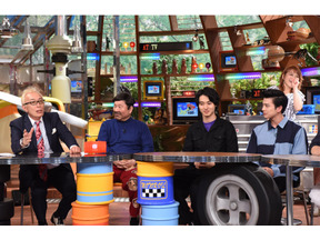 『ジョジョ』山崎賢人＆新田真剣佑、世界の“マヌケ映像”に驚愕!?「世界まる見え！ テレビ特捜部」 画像