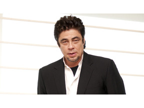 ベニチオ・デル・トロが史上初の“カンパリの男”に！ 画像