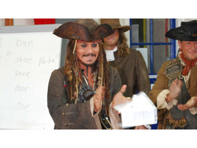 太っ腹！ジョニー・デップが撮影スタッフに防寒ジャケット差し入れ 総額500万円超 画像