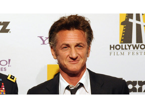 ハイチで支援活動を続けるショーン・ペン、離婚で財産が半減したことを明かす 画像