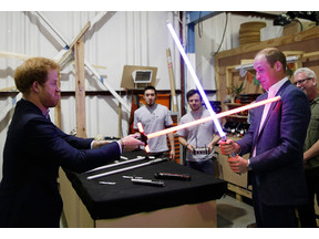 J・ボイエガ、『スター・ウォーズ』にウィリアム王子らのカメオ出演認める？ 画像