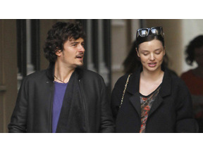 ミランダ・カー、自身のブログでオーランド・ブルームとの第一子をお披露目 画像