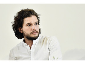 “ワーストドレッサー・ランキング”発表！「GoT」俳優キット・ハリントンが1位に 画像