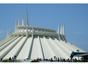 「スペース・マウンテン」設計者、87歳で最後の搭乗を楽しむ 画像