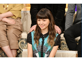 二階堂ふみ、盛り髪の聖地横浜の美容院へ！「櫻井・有吉THE夜会」 画像