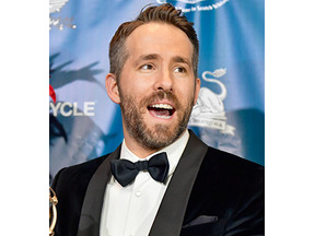 ライアン・レイノルズ、『デッドプール2』の撮影現場で慄く！ 画像