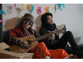 山崎賢人と菅田将暉の“濃厚キス”に盛り上がりは最高潮！「トドメの接吻」最終回 画像