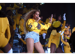 ビヨンセ、コーチェラで「デスチャ」再結成！夫ジェイ・Zとも共演 画像