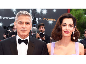 アマル・クルーニー、メーガン妃のイギリス生活をサポート 画像