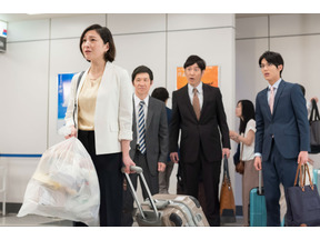 広末涼子が「LIFE！」初登場、笑いをこらえて天を見上げる！ 桜井日奈子らも出演 画像