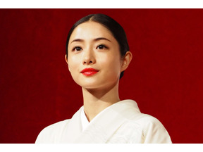 石原さとみ＆峯田和伸が代々木上原へ！佐野玲於＆横浜流星はスタジオに登場「火曜サプライズ」 画像