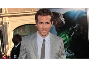 離婚の傷心から復活？　ライアン・レイノルズにシャーリーズ・セロンと交際のうわさ 画像