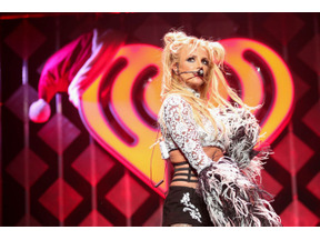 ブリトニー・スピアーズ、「LGBTQの祭典」に出演！約6万人の観客から大歓声 画像