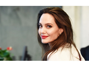 アンジェリーナ・ジョリー、元夫ブラピが「十分な養育費を支払っていない」と不満 画像