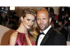 ジェイソン・ステイサム、15歳年下の恋人と新居完成を控えて旧宅の豪邸を売却 画像