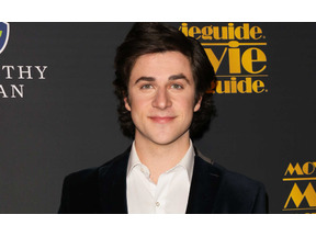 「ウェイバリー通りのウィザードたち」のデヴィッド・ヘンリー、銃所持で逮捕 画像