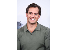 ヘンリー・カヴィル、「スーパーマンとDCEUを卒業」の報道に反応 画像