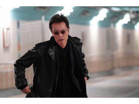 中島健人に「顔がよすぎる」「見とれてしまう」の声多数…「ドロ刑」1話 画像