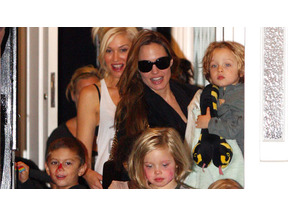 アンジェリーナ・ジョリー、子連れでセレブママ友、グウェン・ステファニー宅を訪問 画像