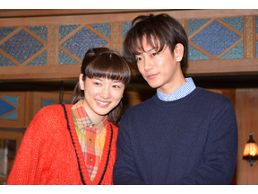 永野芽郁×佐藤健で話題の物語をもう1度…「半分、青い。」総集編 画像