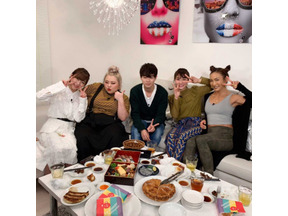 菅田将暉、“直美女子会”にサプライズ登場！「今夜くらべてみました」 画像