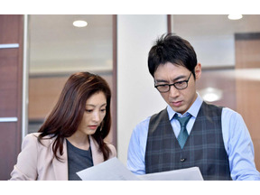 小泉孝太郎の“ハグ”に視聴者大興奮！「グッドワイフ」第3話 画像