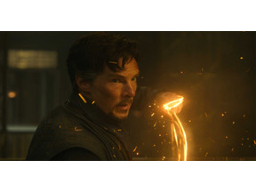ベネディクト・カンバーバッチが魔術で戦う天才外科医に！『ドクター・ストレンジ』放送 画像
