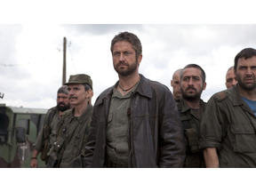 ジェラルド・バトラー、サーフィン映画の撮影中に大波にさらわれ危機一髪 画像