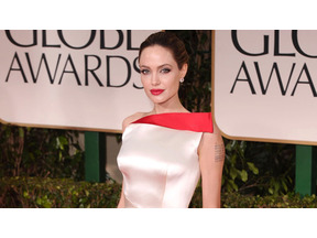 アンジー、ブラピとの間に待望の第4子誕生？　妊娠3か月との報道も 画像