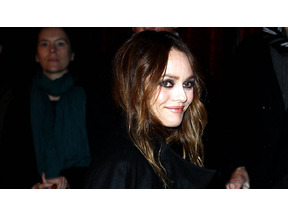 ヴァネッサ・パラディ、仏のTV番組でジョニー・デップとの破局説を完全否定 画像