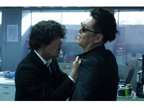 井浦新演じる才門の“愛読書”に「私物？」の声、ED考察も…「ニッポンノワール」2話 画像