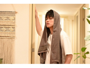 佐藤健の“ハグ＆背中ポンポン”に視聴者沸き立つ「恋はつづくよどこまでも」2話 画像