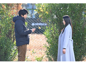 松村北斗“翼”の表情、仲間由紀恵“由貴子”の新たな秘密に反響…「10の秘密」3話 画像