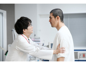 ムロツヨシの“ほくろ押し”に「最高」と視聴者沸く…「病室で念仏を唱えないでください」5話 画像