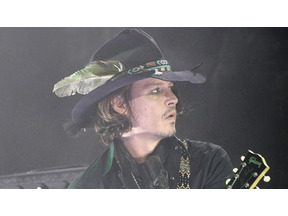 ジョニー・デップ、親友のコンサート会場で近くに居合わせた女性から訴えられる 画像