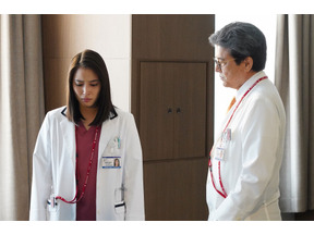 広瀬アリス“小机”の悩みに励ましの声、椎名桔平“黒岩”の夕食にツッコミも…「トップナイフ」8話 画像