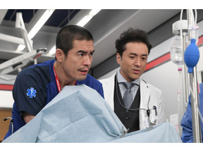 ムロツヨシ“濱田”の過去に涙する視聴者、砂パンダの完成度も話題に「病室で念仏を唱えないでください」9話 画像