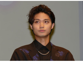 磯村勇斗、Bose＆横田真悠と“ゾンビ”を語り合う…「B面ベイビー！」 画像