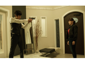 綾瀬はるか＆西島秀俊「奥様は、取り扱い注意」の連ドラ版が再放送 画像