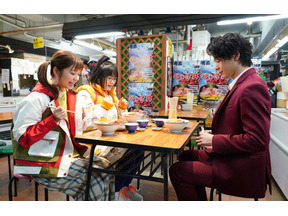 富田望生の“食べっぷり”とファッションに注目集まる！中村倫也主演「美食探偵 明智五郎」2話 画像