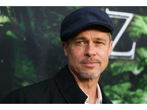 ブラッド・ピット、ジョン・クラシンスキーのWeb動画にお天気係としてカメオ出演 画像