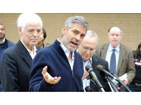 G・クルーニー宅でオバマ大統領選挙資金集めパーティ開催　シメにはバスケットボール 画像