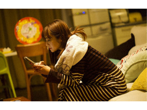 安達祐実の“部屋着”に「好き」「見るの楽しい」注目の声多数…「捨ててよ、安達さん。」4話 画像